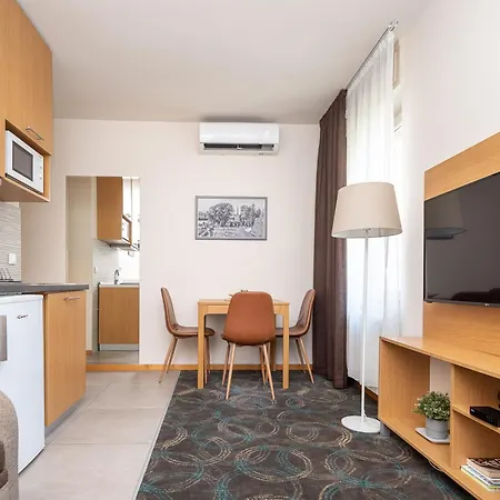 Top Central Apartments Belgrade Exterior photo